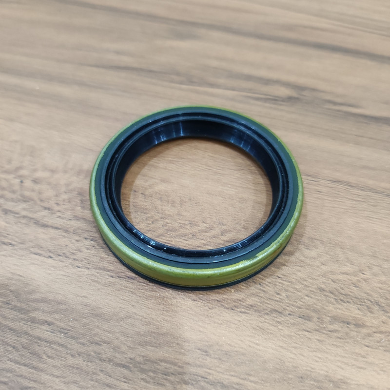 کاسه نمد چرخ عقب کد BARAN_02 مناسب برای پراید بسته 2 عددی