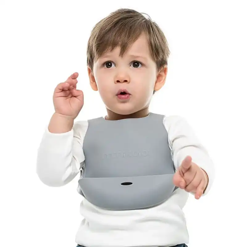 پیش بند نوزادی مینیک اوی اوی مدل Oi20003