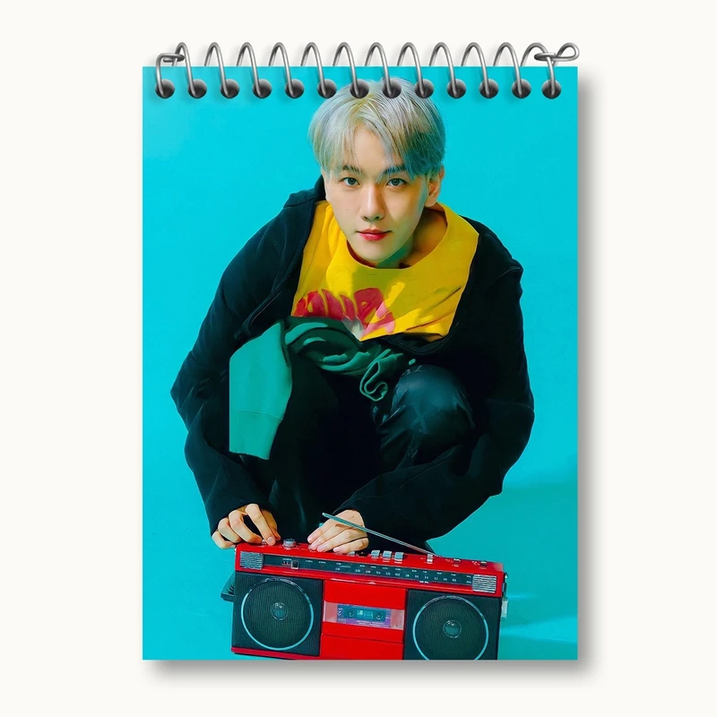 دفتر یادداشت 50 برگ خندالو مدل بکهیون گروه اکسو EXO کد 13608