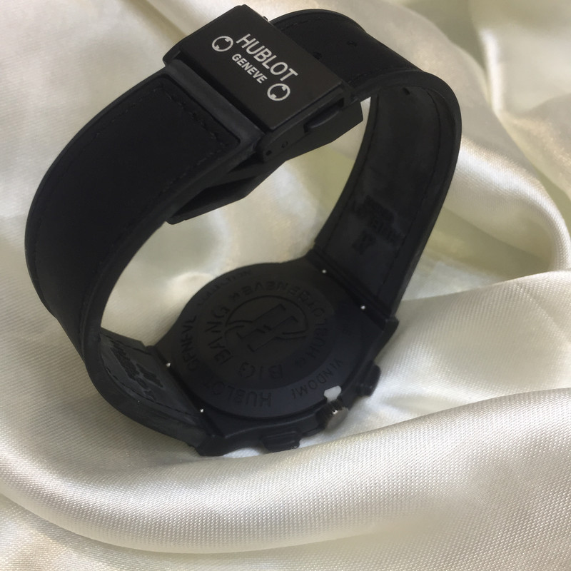 ساعت مچی عقربهای مردانه مدل سه موتور تقویم دار ساعت مچی عقربهای مردانه مدل سه موتور تقویم دار