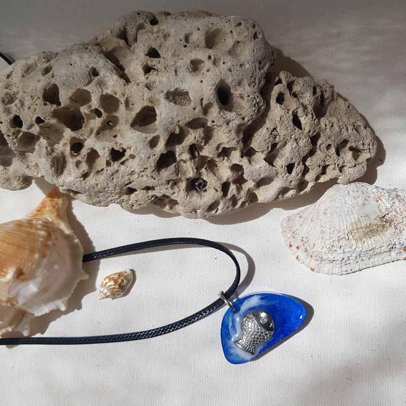 گردنبند دخترانه مدل رزینی طرح ماهی