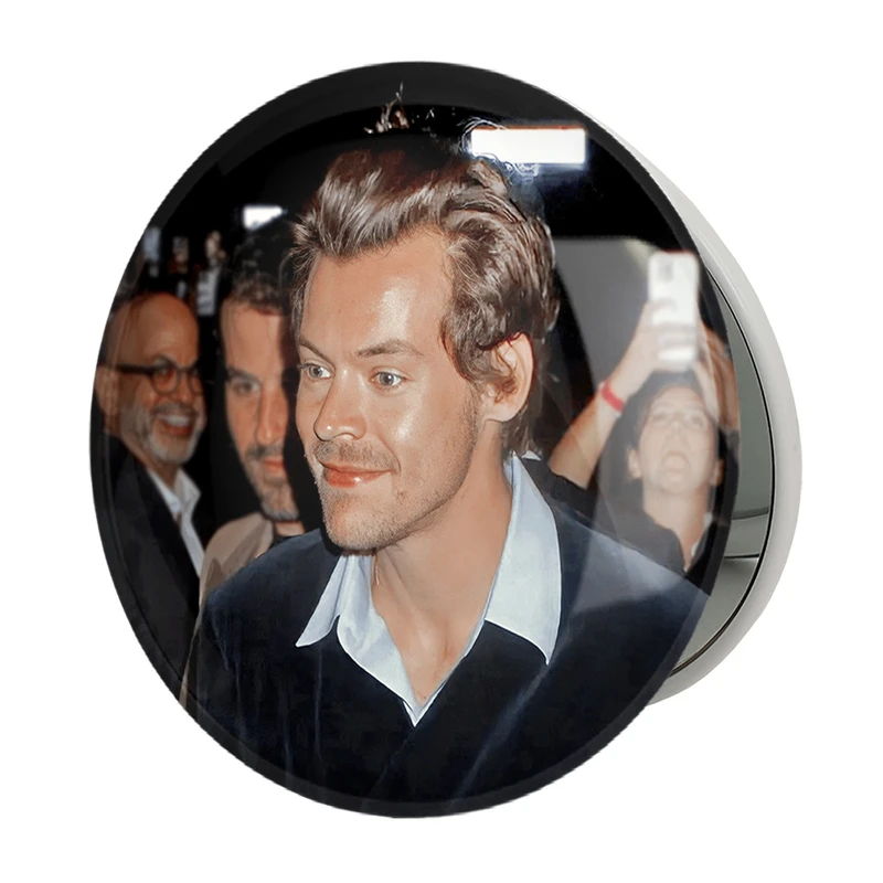آینه جیبی خندالو طرح هری استایلز گروه موسیقی وان دایرکشن One Direction مدل تاشو کد 18883 