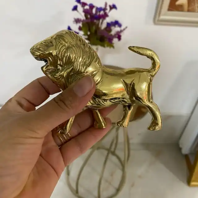 دکوری برنجی مدل شیر829-322g