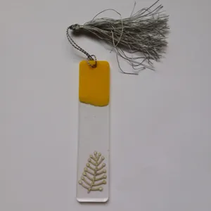 نشانگر کتاب مدل استیکری