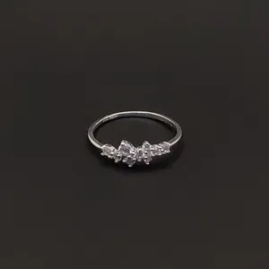 انگشتر نقره زنانه مدل دیبا