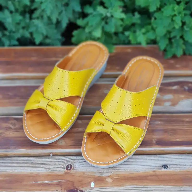 دمپایی زنانه مدل چرم طبیعی کد 044t.k رنگ زرد