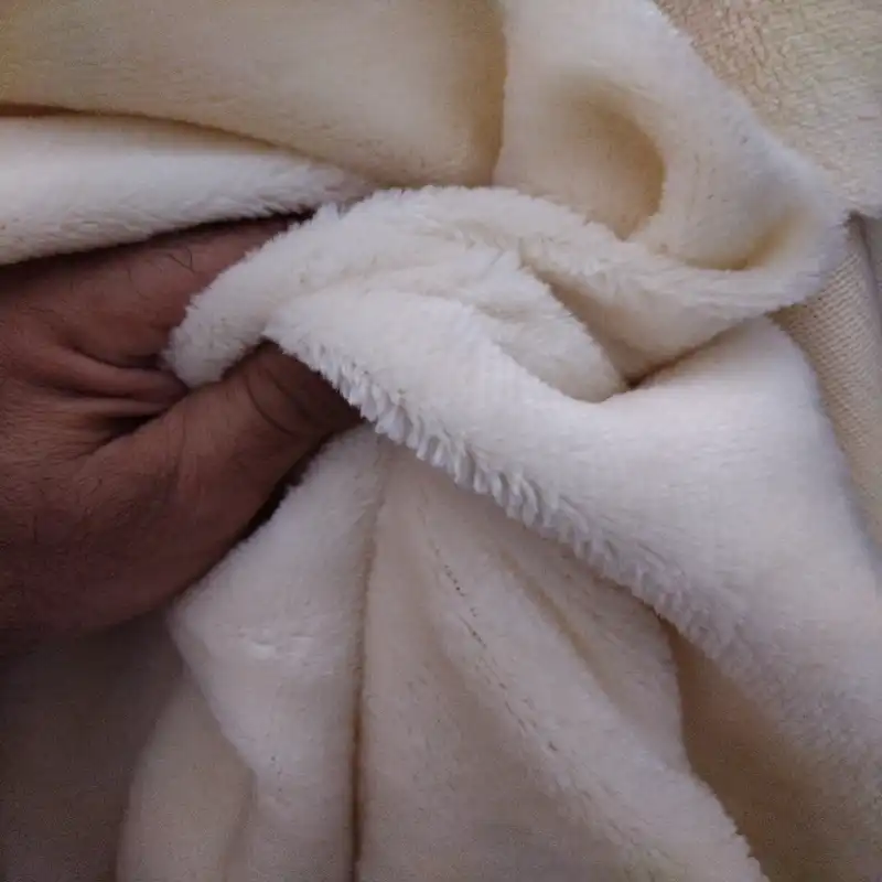 پارچه لباس مدل مخمل تدی نیو سافت کد Nab150