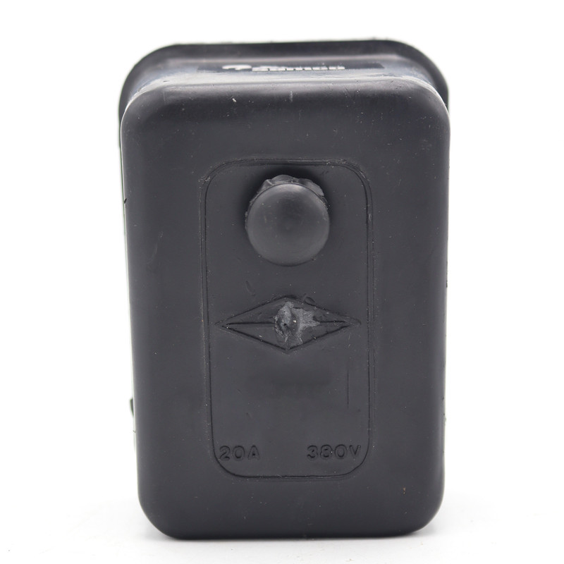 کلید اتومات کمپرسور هوا سامکو مدل سه فاز کد YP-03 کلید اتومات کمپرسور هوا سامکو مدل سه فاز کد YP-03