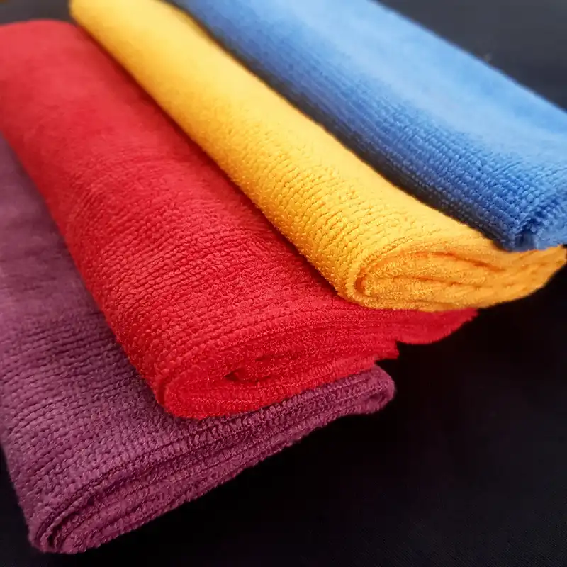 دستمال نظافت مدل میکرو فایبر بسته 4 عددی