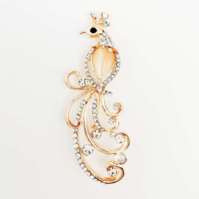 گل سینه زنانه مدل طاووس کد ja300