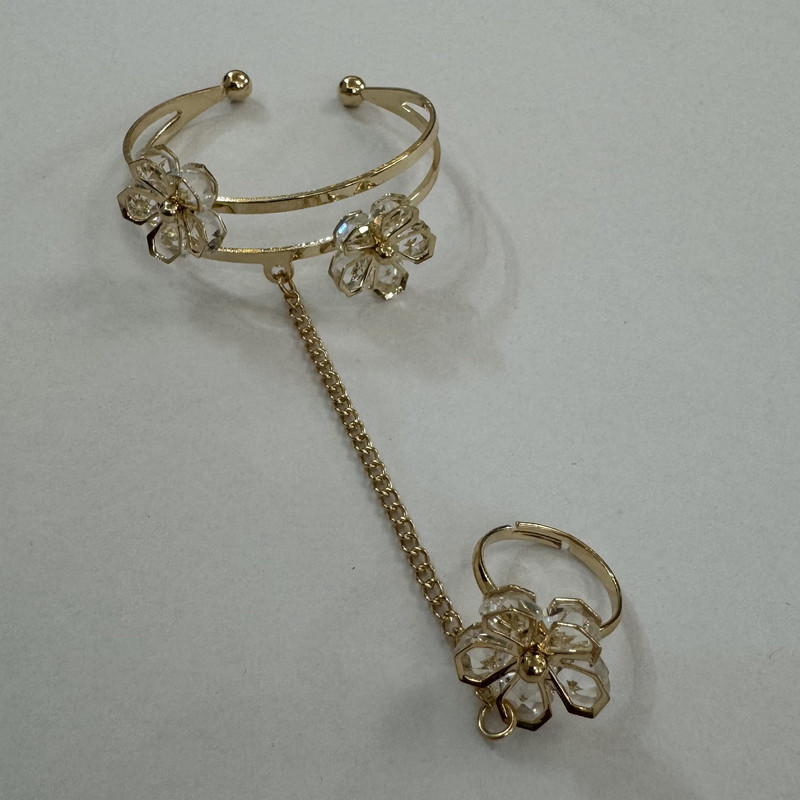 دستبند انگشتری دخترانه مدل تمیمه زنجیری طرح گل کد 113