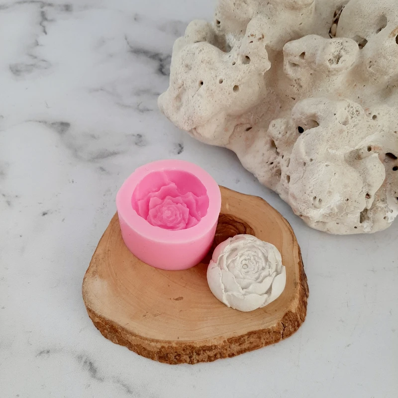 عکس شماره 5 : قالب شمع مدل گل پیونی وارمری