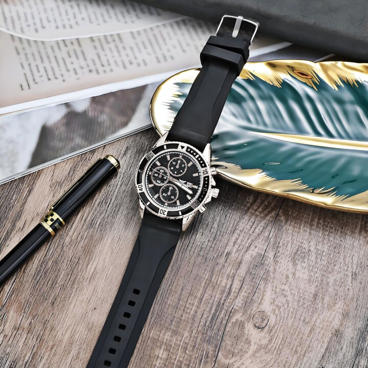 ساعت مچی عقربه‌ای مردانه مدل تک موتور ساده 058