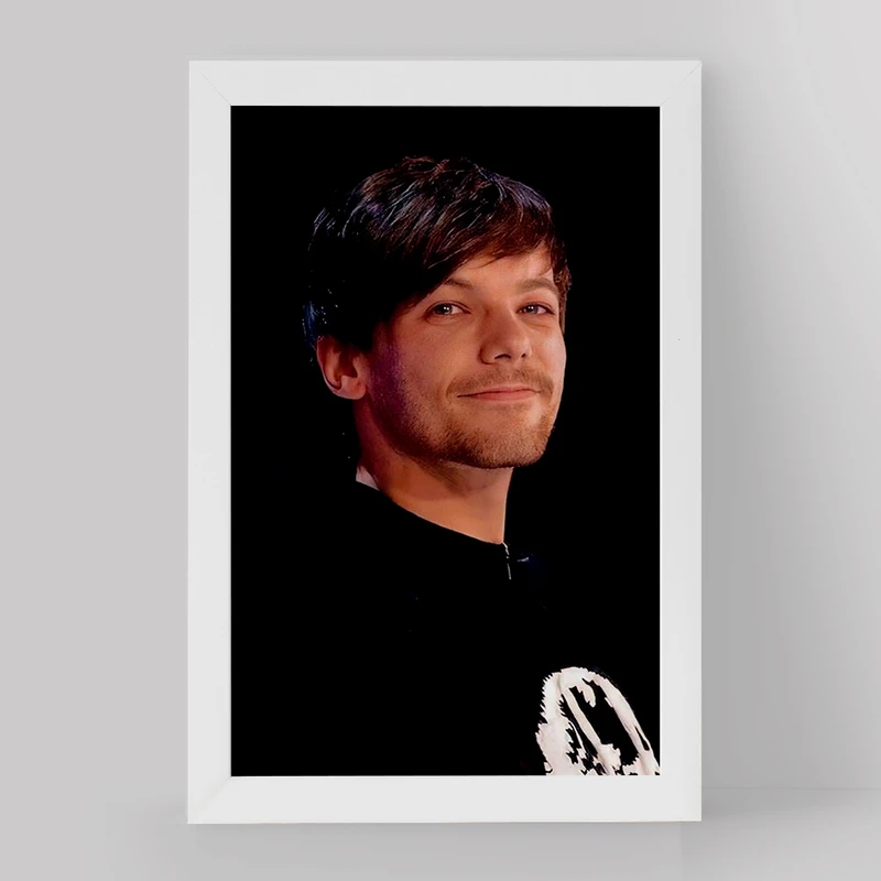 تابلو خندالو مدل لویی تاملینسون گروه موسیقی وان دایرکشن One Direction کد 18892