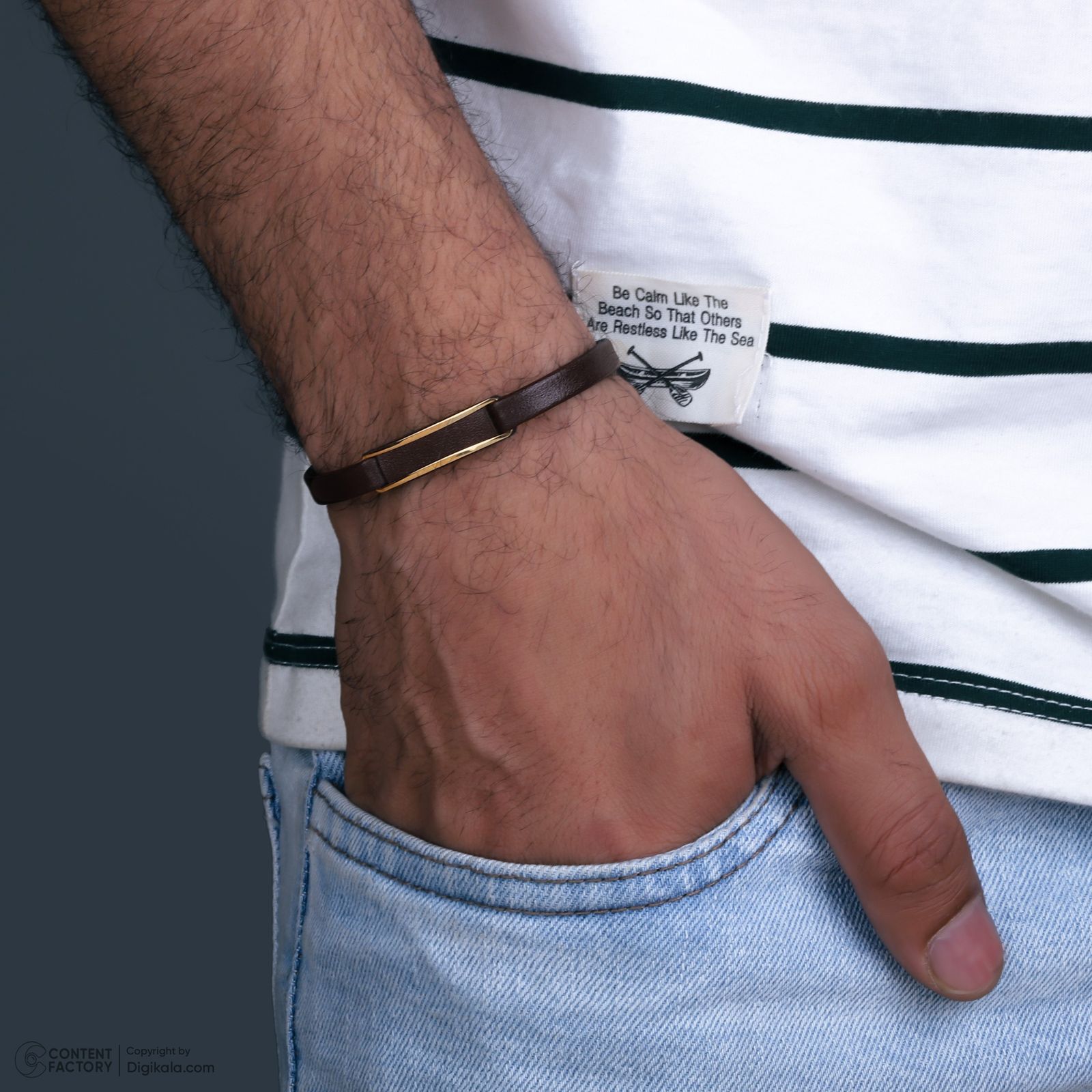 دستبند طلا 18 عیار مردانه با بند چرمی وی گالری مدل مستطیل کد LBB5814 -  - 9
