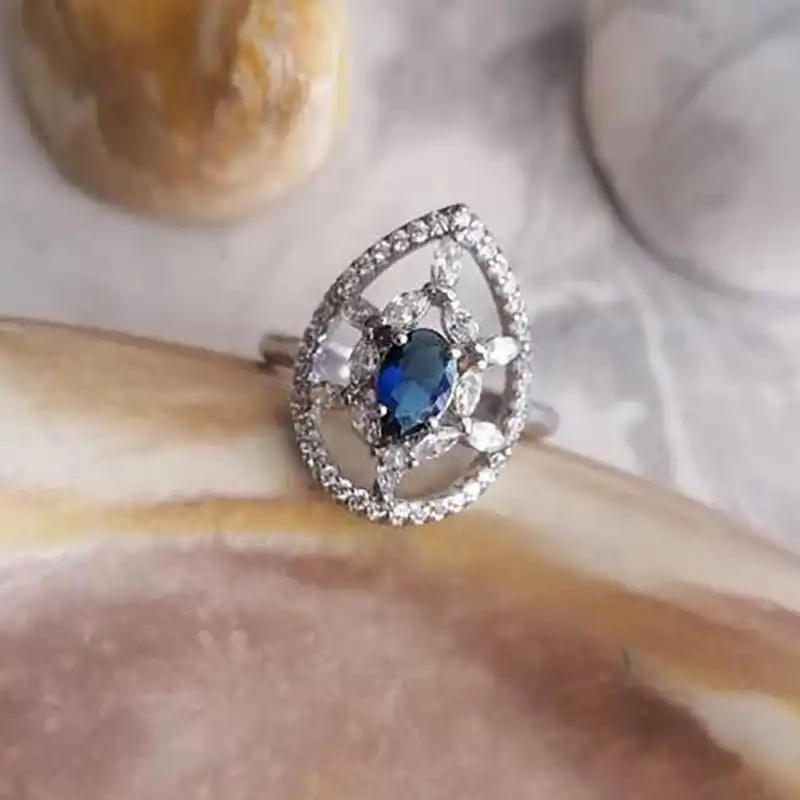 انگشتر نقره زنانه مدل جواهری یاقوت کبود سینتتیک JW5084