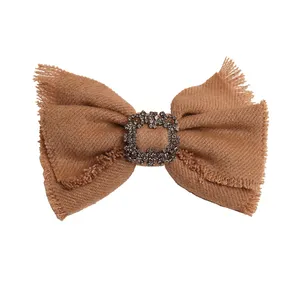 گیره مو زنانه مدل 210069