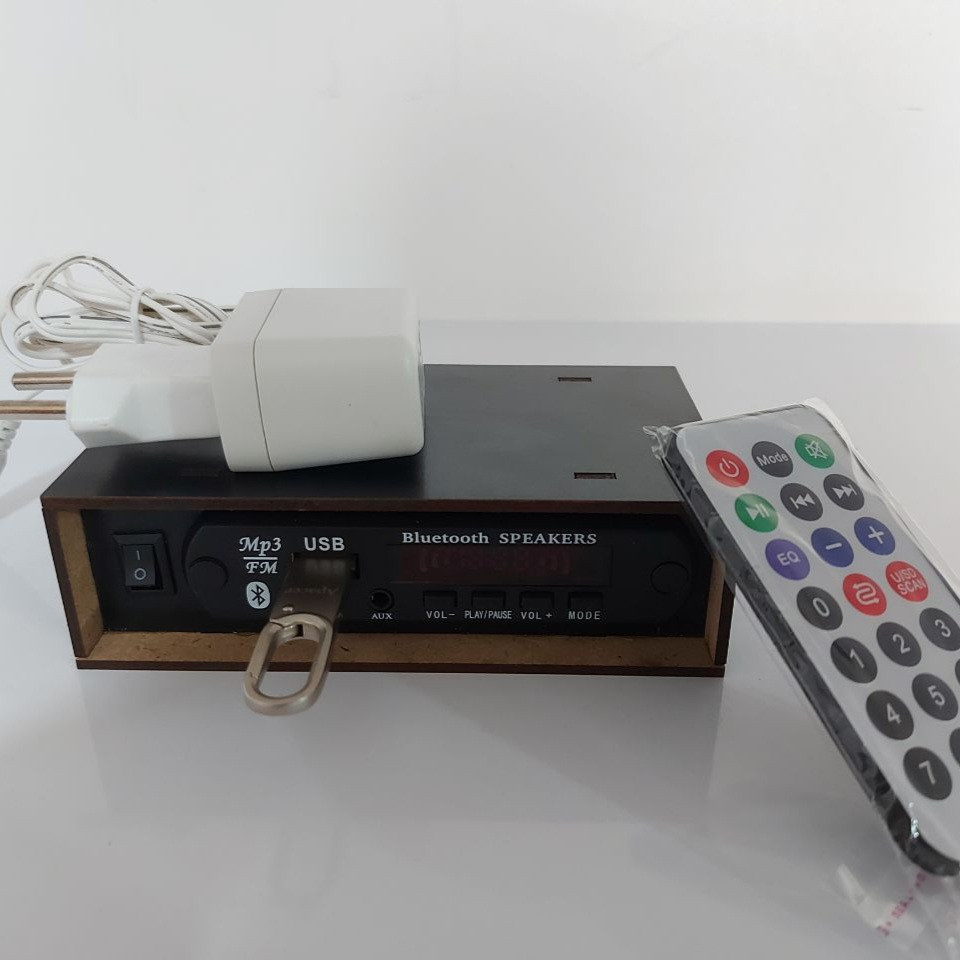 پخش کننده موسیقی مدل ME-01