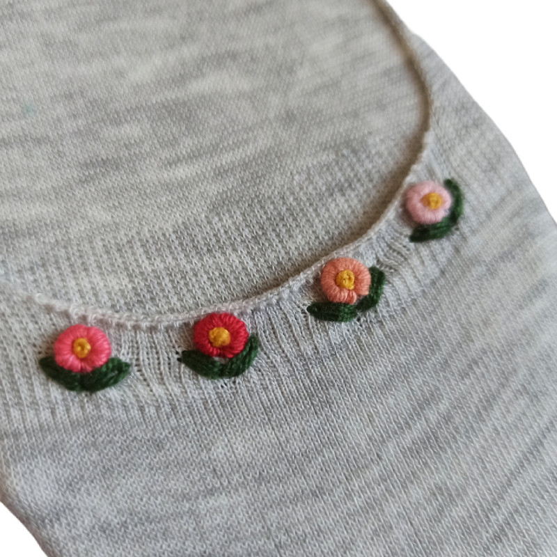 جوراب زنانه مدل کالج گلدوزی کد 207