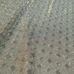 پارچه لباس عرض ۱.۵ متر مدل لمه گلس ژاکارد  رنگ نقره‌ای