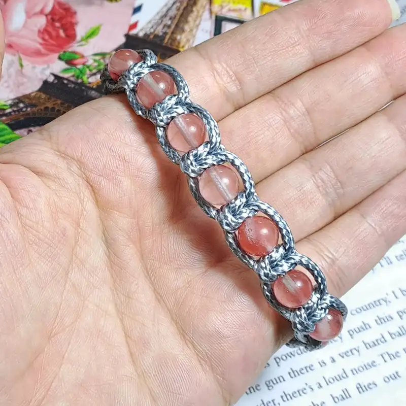 دستبند زنانه مدل چرم بافت کوارتز