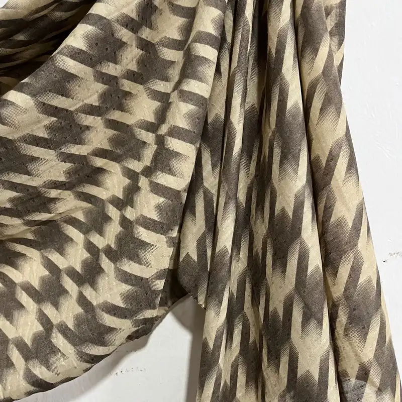 شال زنانه مدل پیچازی نخی