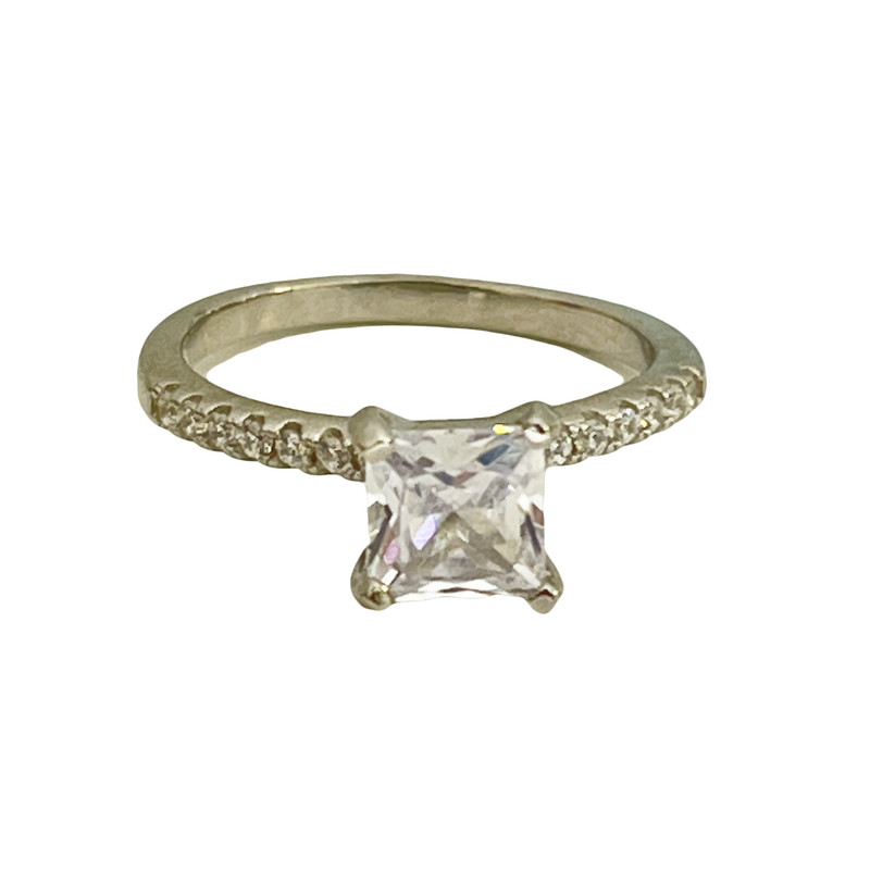 انگشتر نقره زنانه مدل سولیتر پرنس کد جواهر 4-24-