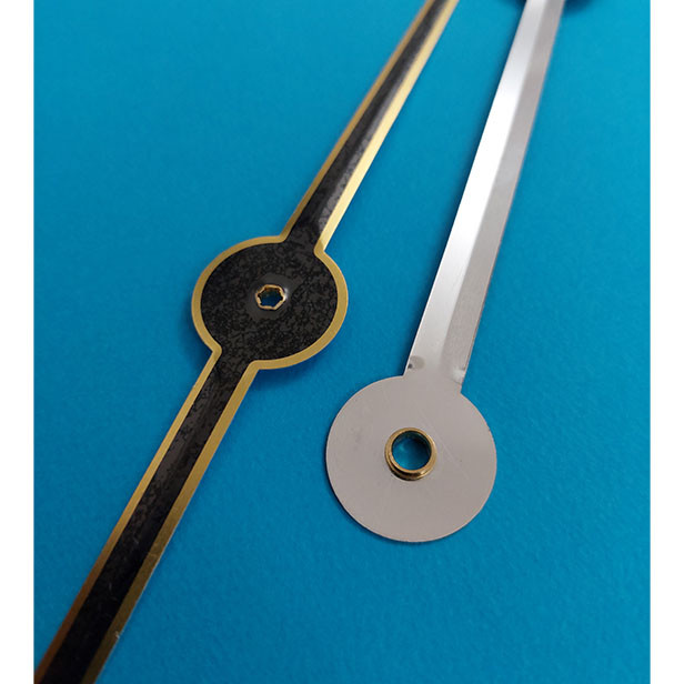 عقربه ساعت دیواری مدل روستیک S 33