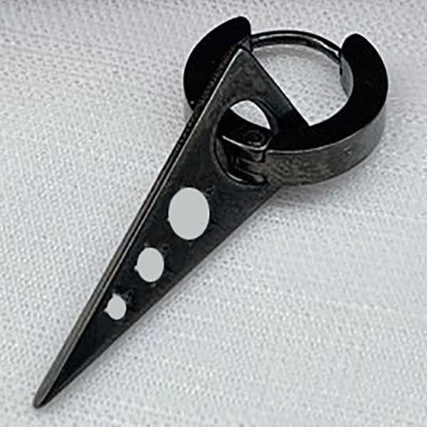 پیرسینگ گوش کد 033