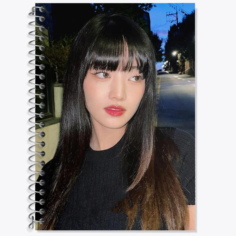 دفتر زبان 50 برگ خندالو مدل دو خط طرح مینی گروه جی آیدل GIdle کد 19537