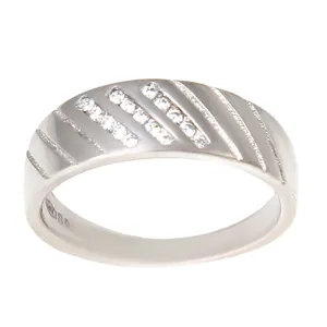 انگشتر نقره زنانه مدل آبکاری رادیوم کد AWR_820