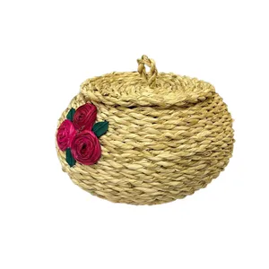 سبد حصیر بافی طرح خمره ای مدل درب دار کد 02