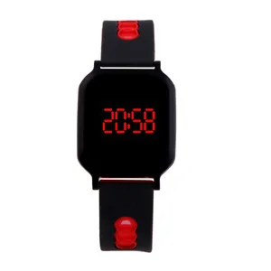 ساعت مچی دیجیتال مدل LE 2713 - ME-GHR