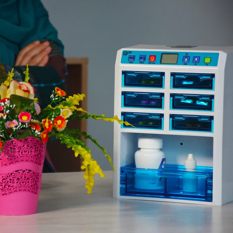 عکس شماره 2 : دستگاه یادآور دارو دارویار کد 01