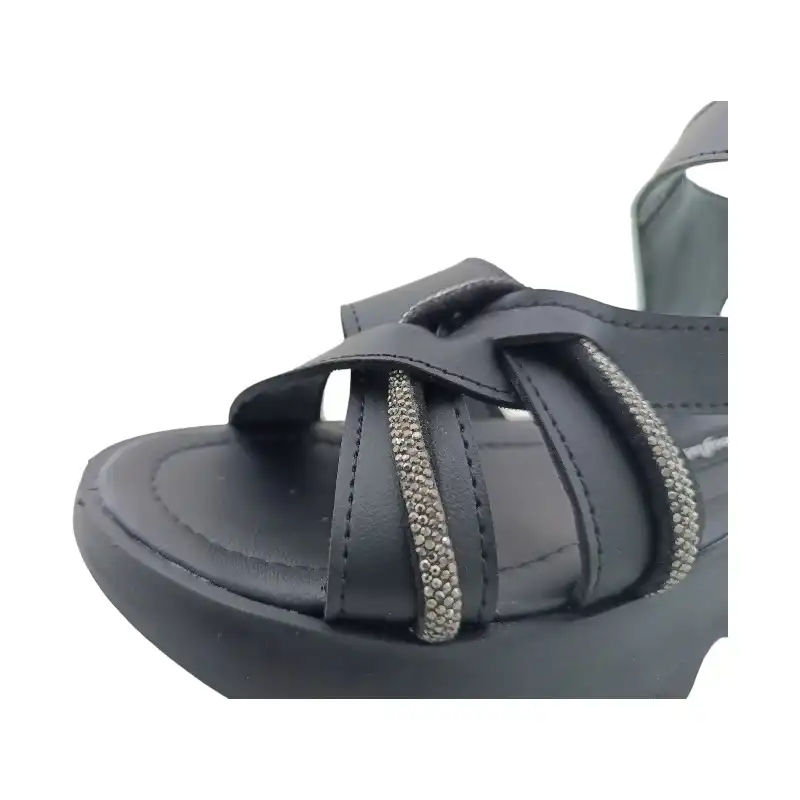 صندل زنانه مدل نسترن رنگ مشکی