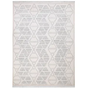 فرش ماشینی 200 شانه دنیای فرش زمینه نسکافه‌ای حاشیه بژ مدل ماهلین کد 3003