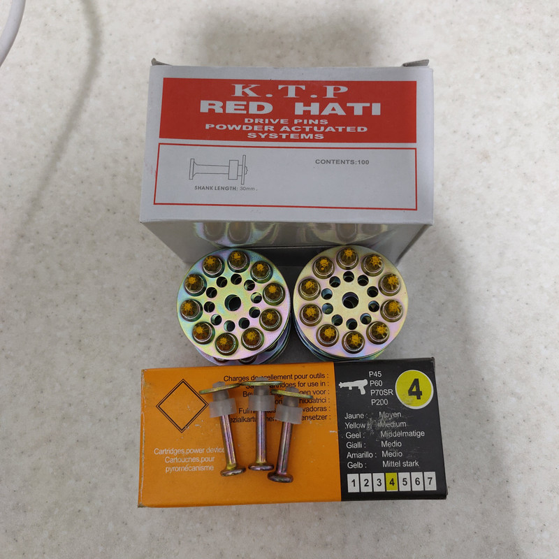 میخ و چاشنی رد هتی مدل NK30 مجموعه 500 عددی