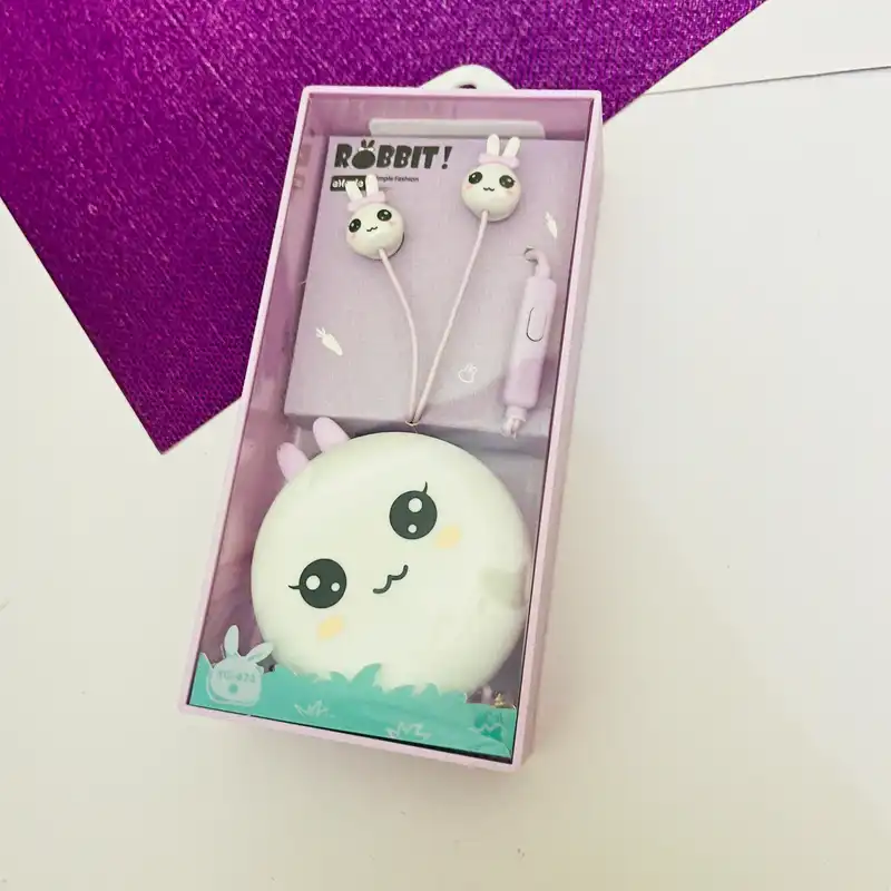 هندزفری مدل عروسکی به همراه کیف هندزفری