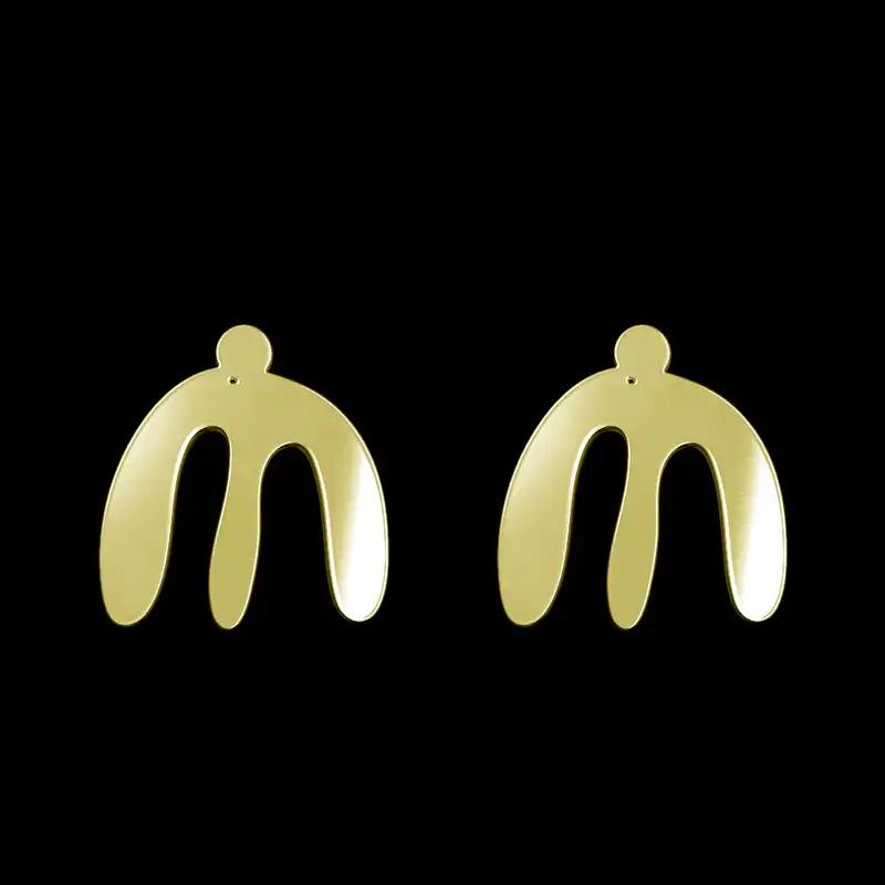 گوشواره طلا 18 عیار زنانه مدوپد مدل هندسی کد GA1-15021