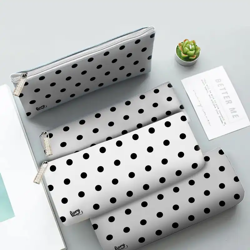 جامدادی مستر راد مدل خالخالی طرح توپ توپی کد fiory 2000