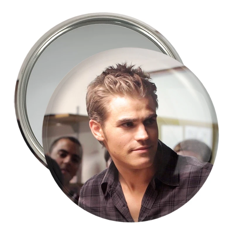 آینه جیبی خندالو مدل استفان سالواتوره The Vampire Diaries  کد 23686