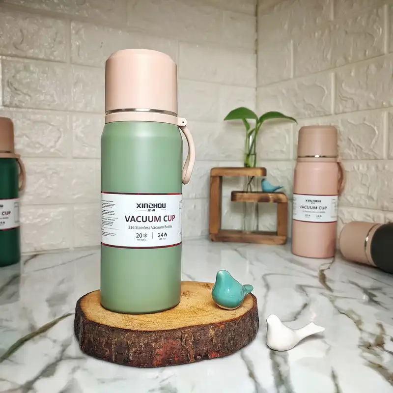 فلاسک مدل لیوان دار گنجایش 0.35 لیتر