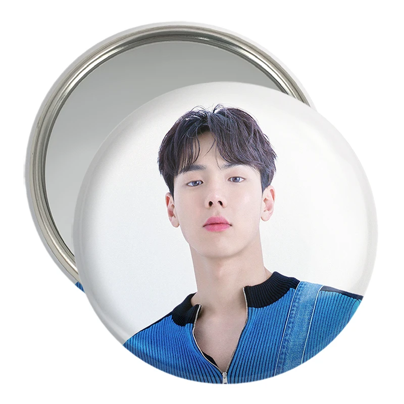 آینه جیبی خندالو مدل شونو گروه مانستا اکس MONSTA X  کد 21144