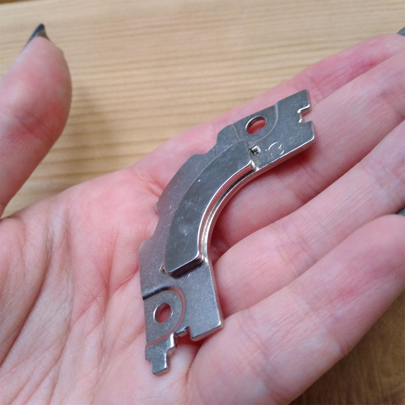 آهن ربا مدل دیواری کد E