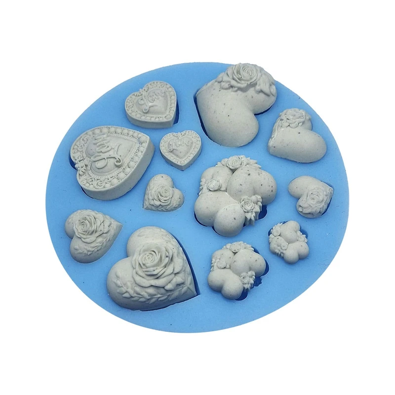 عکس شماره 2 : قالب شمع مدل قلب های طرح دار