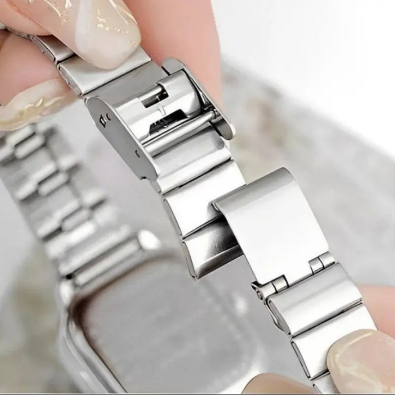 ساعت مچی عقربه ای زنانه مدل کلاسیک بند ریلی فلزی کد 4