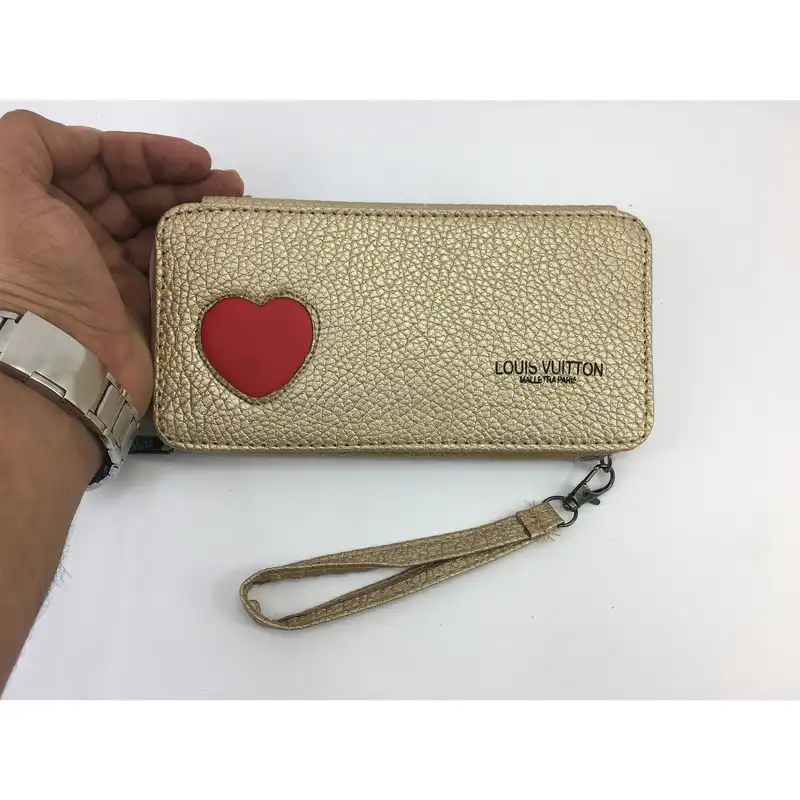 کیف پول زنانه مدل LOVE کد KZD-014