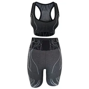 ست نیم تنه و شلوارک ورزشی زنانه کد 25