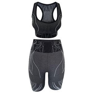 ست نیم تنه و شلوارک ورزشی زنانه کد 25