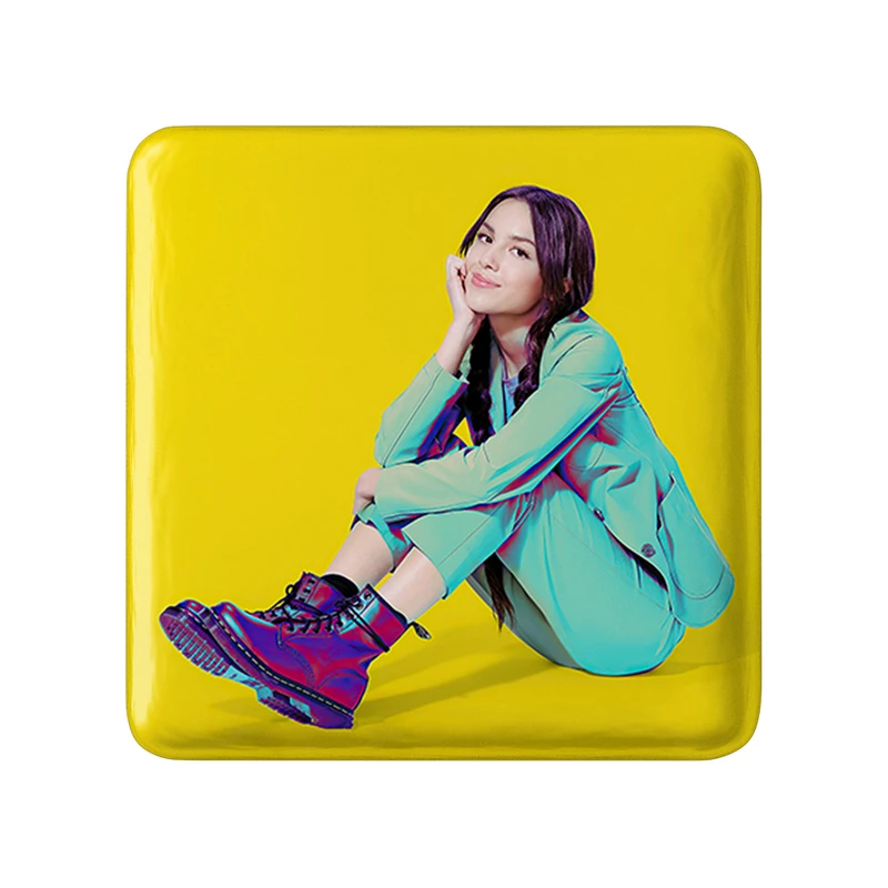 مگنت خندالو طرح اولیویا رودریگو Olivia Rodrigo  مدل مربعی کد 19271